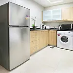 Studio In Dubai Marina By Beach & Metro - Z313