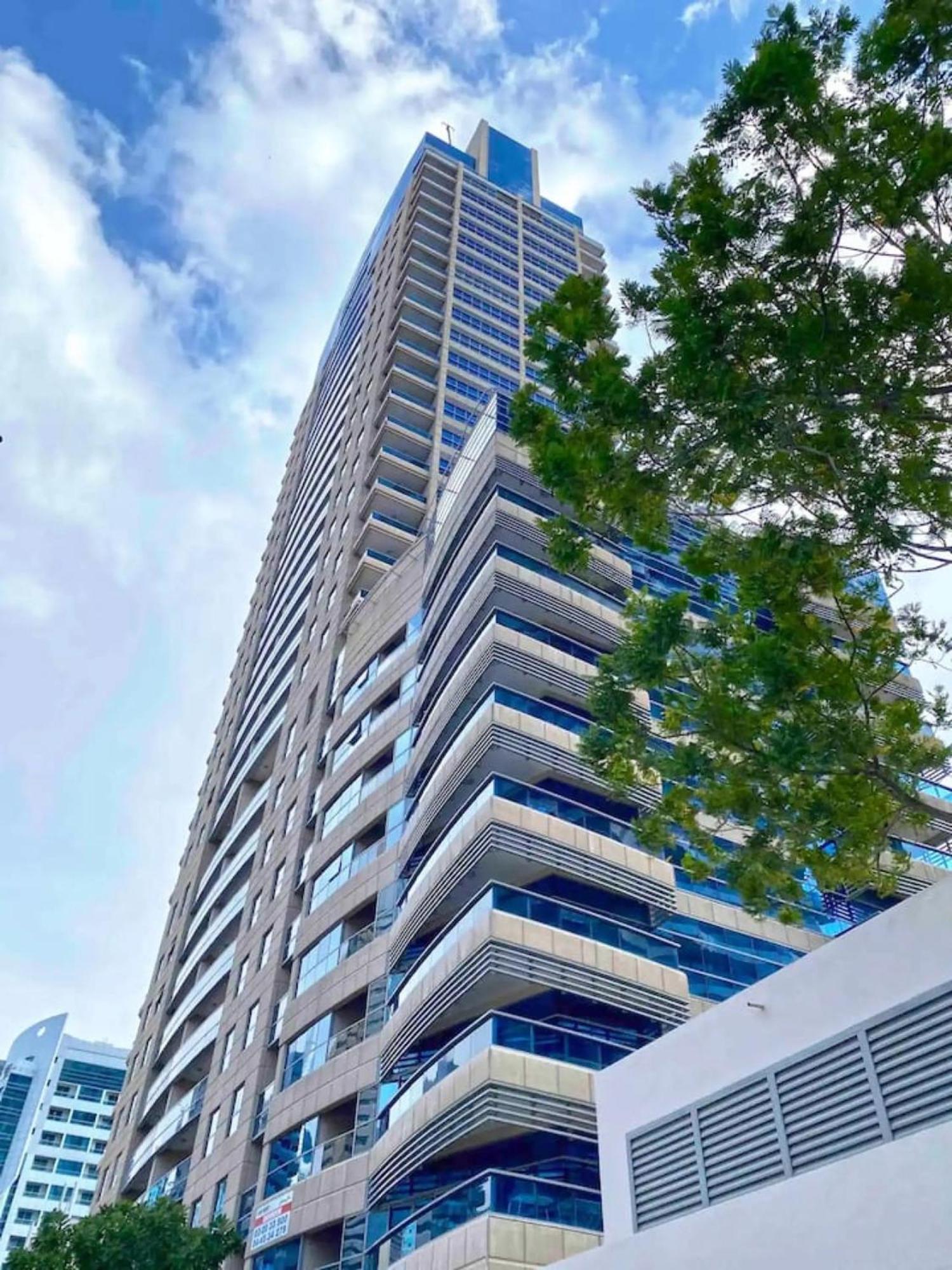 In Marina By & Metro - Z313 Apartment